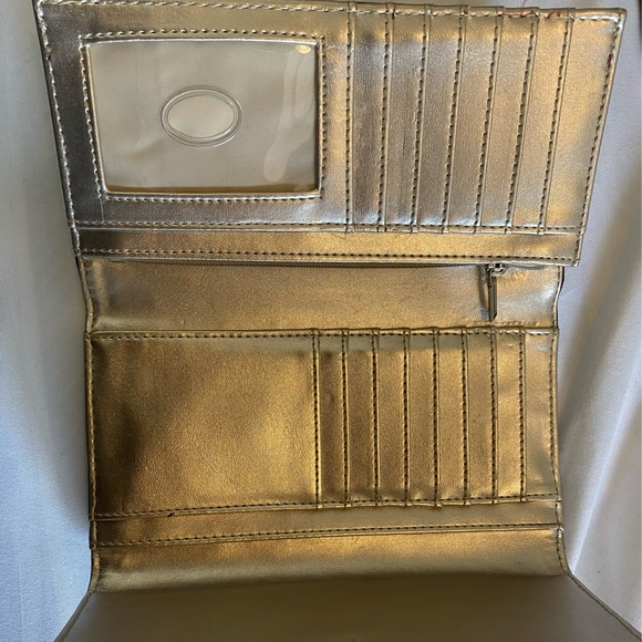 Guess Luxe Wallet - Picture 3 of 3
